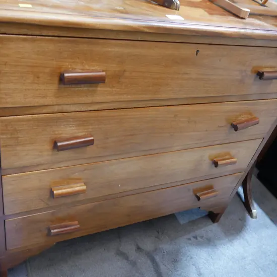 Chest drawers