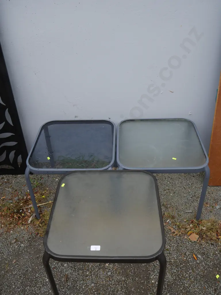 3 glass top tables Image 1++