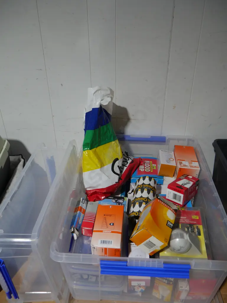 Light bulbs, flood lights etc Image 1++