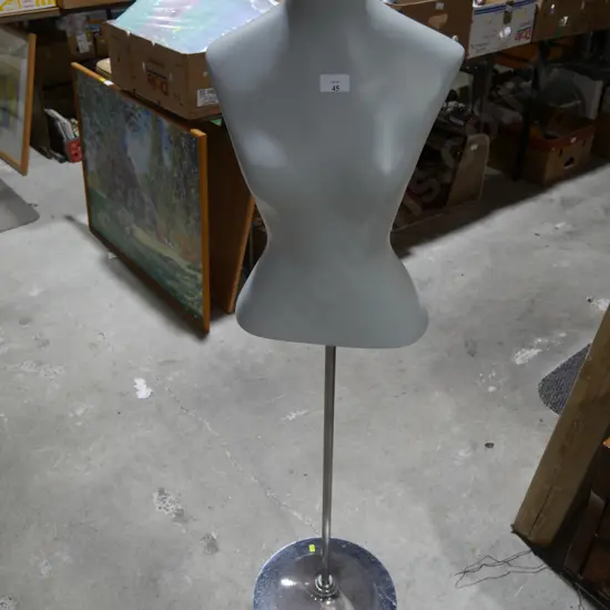 Mannequin torso