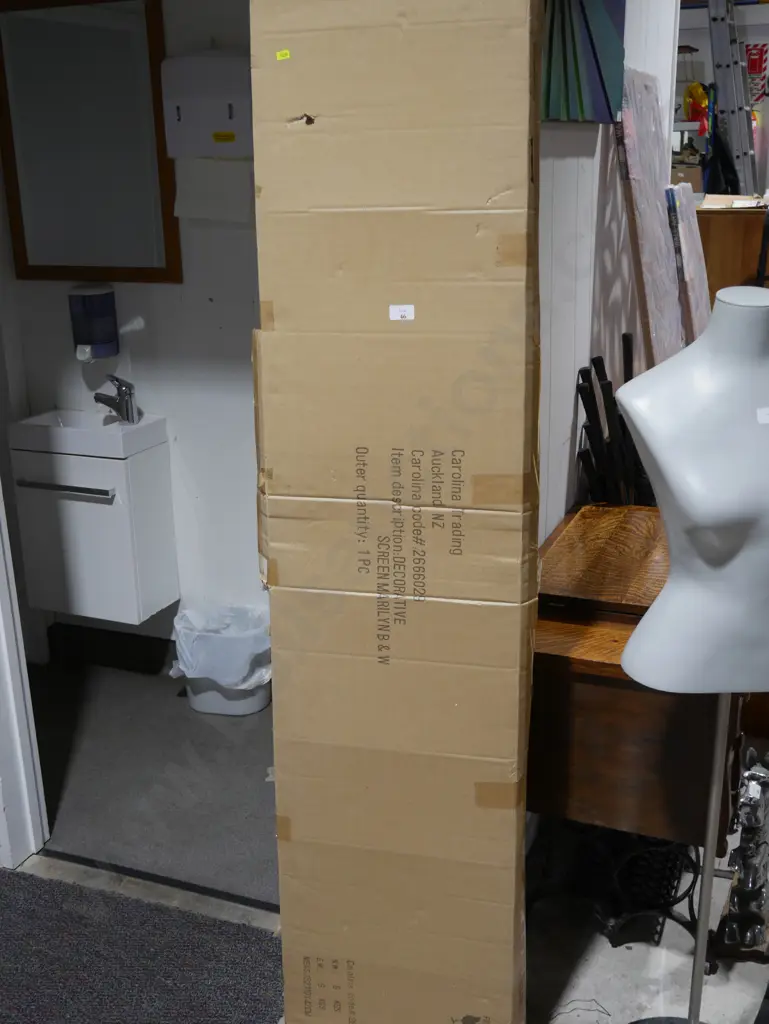 Decorative screen Image 1++