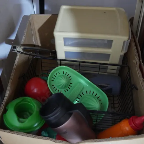 Plastic drawers, kitchenware