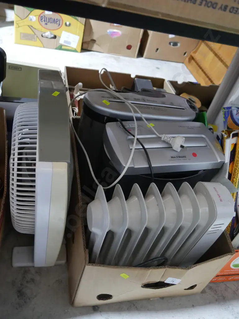 Paper shredders, heater and fan Image 1++