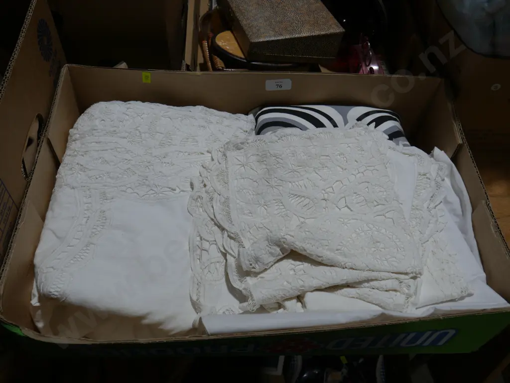 Linen, doilies Image 1++