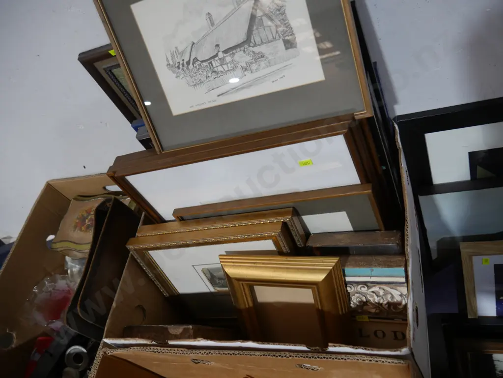 Assorted art Image 1++