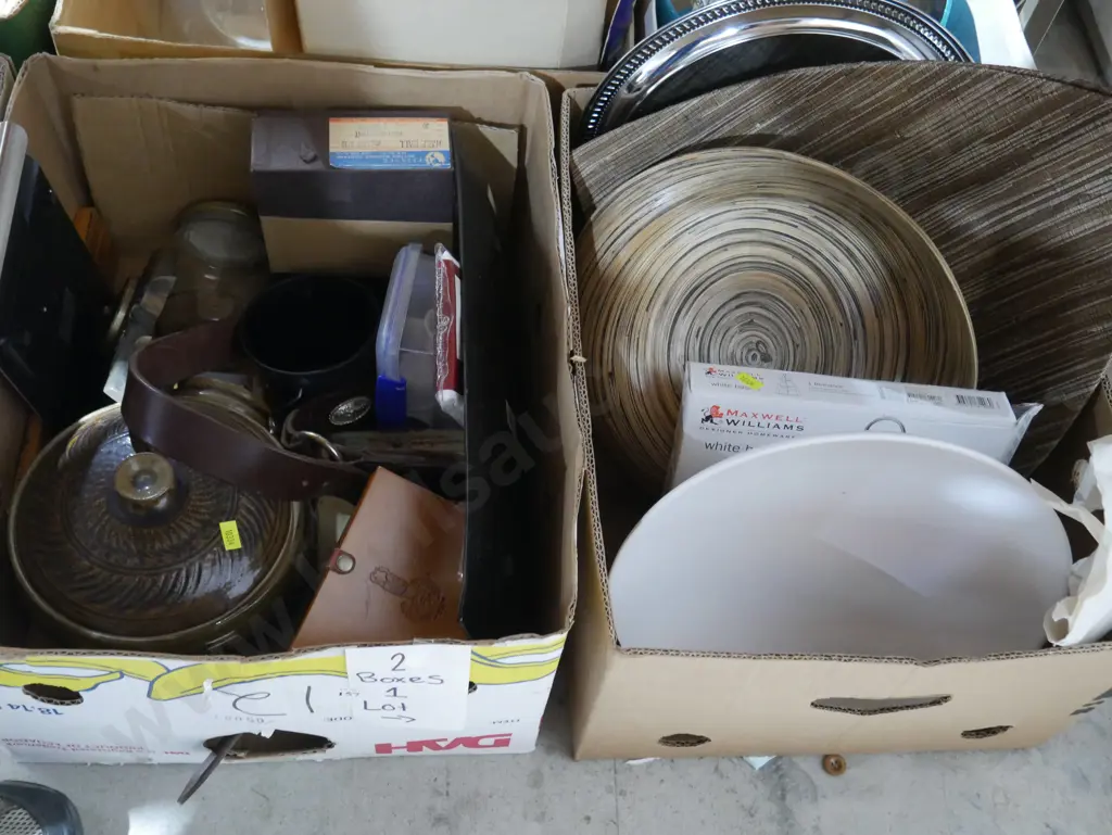 Two boxes of kitchenware etc Image 1++