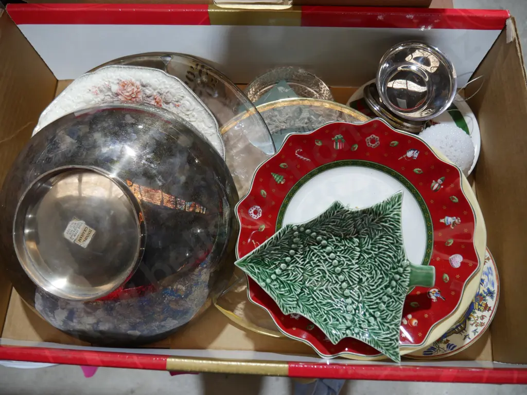 Three boxes of kitchenware Image 1++