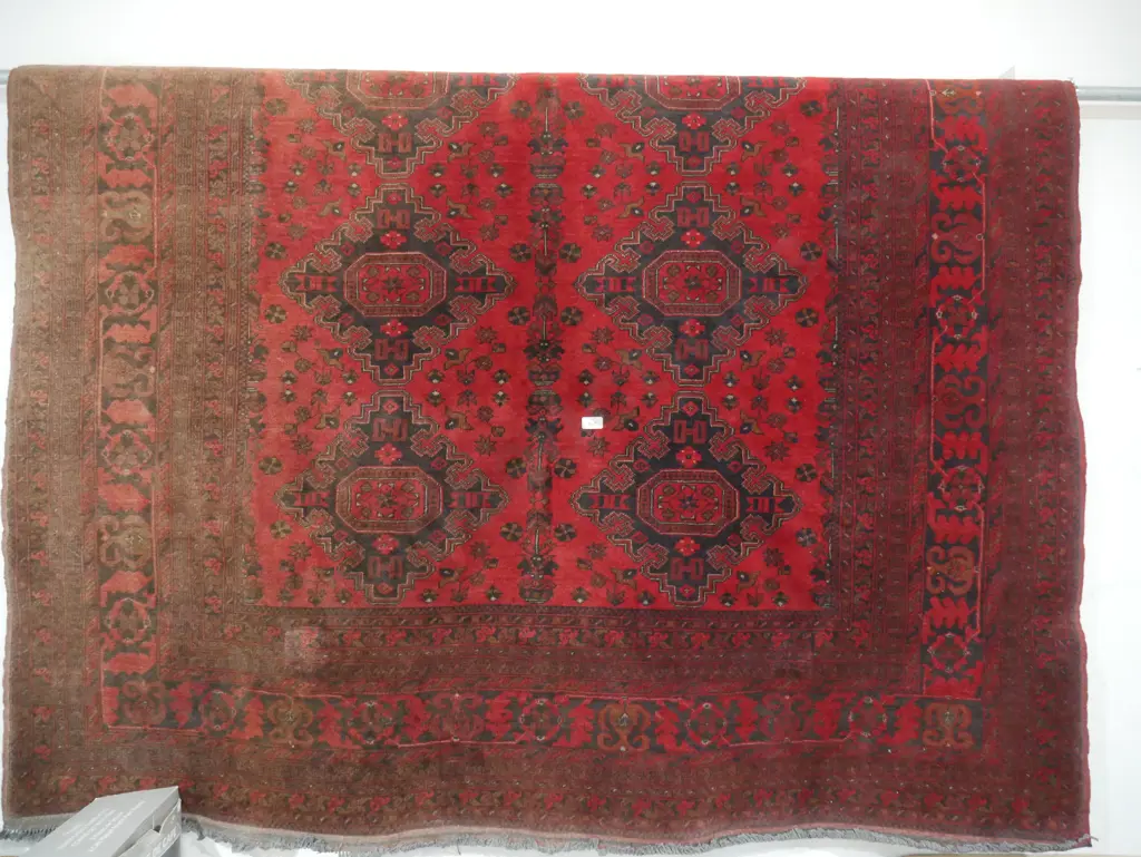 Hand knotted floor rug Image 1++