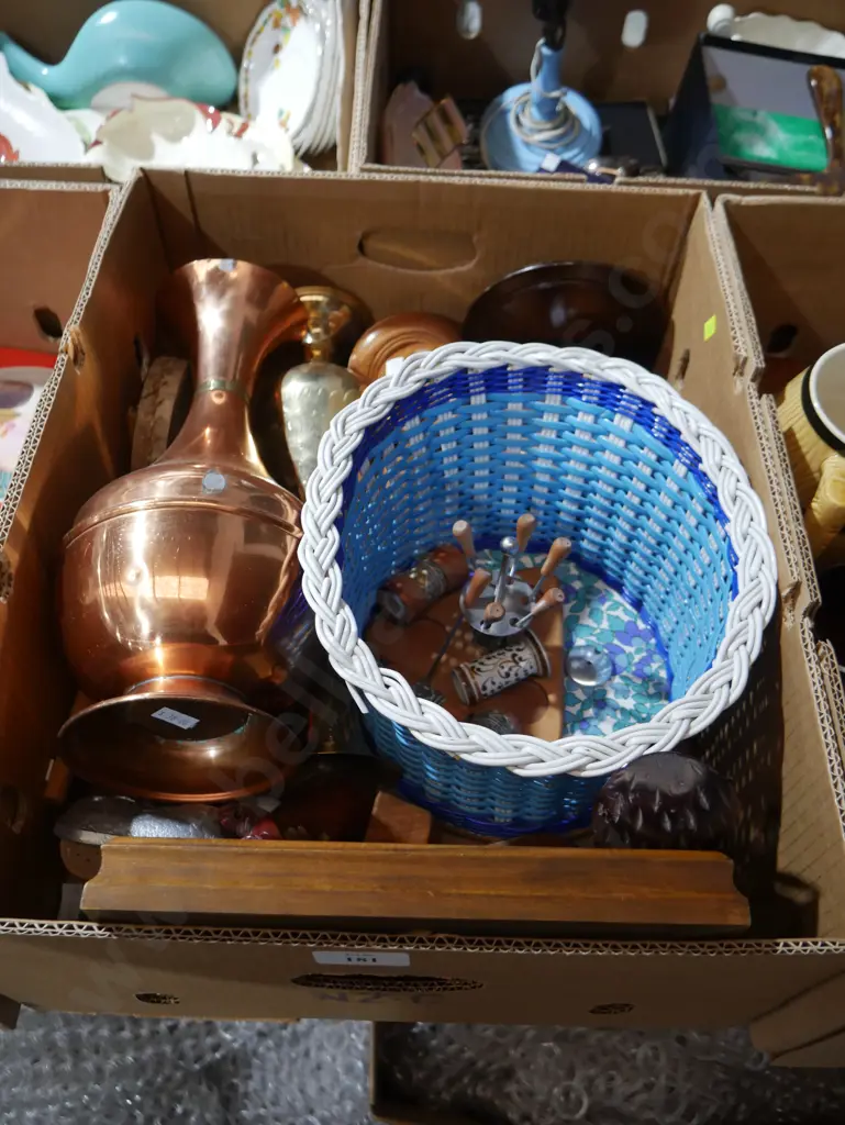 Basket, woodware etc Image 1++