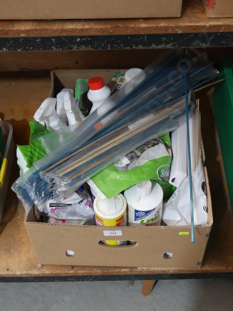 Assorted garden sprays, fertilizer etc Image 1++