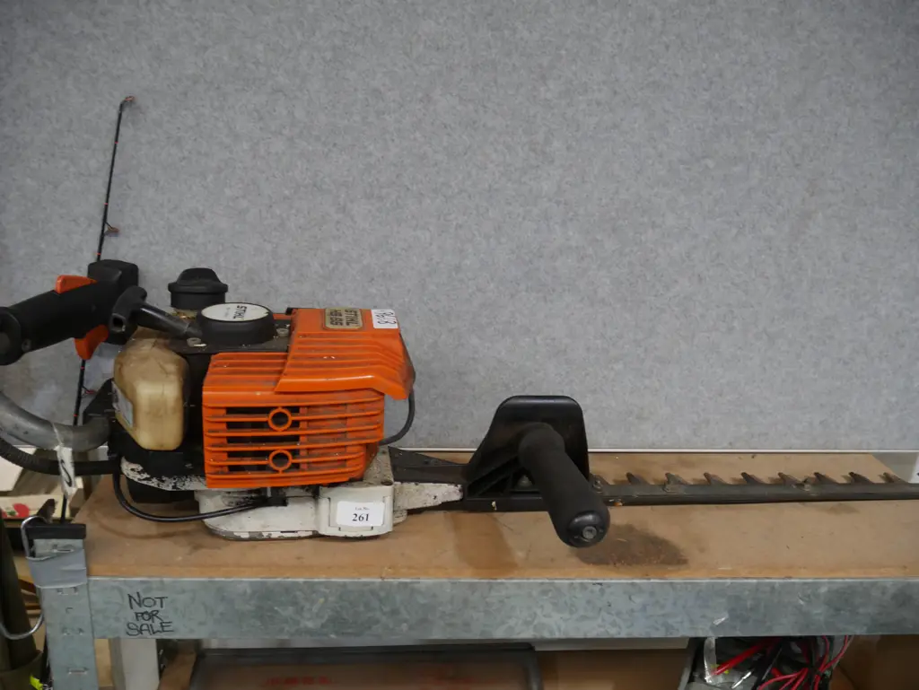 Stihl hs85 petrol hedge trimmer Image 1++