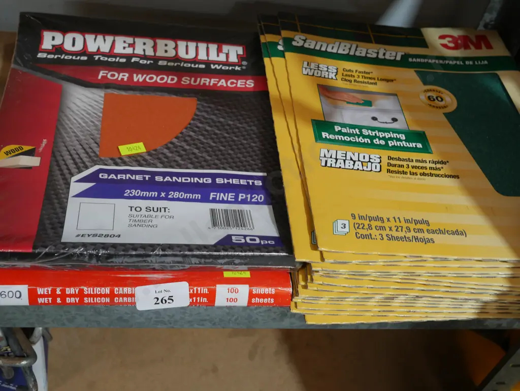 Assorted sandpaper sheets Image 1++