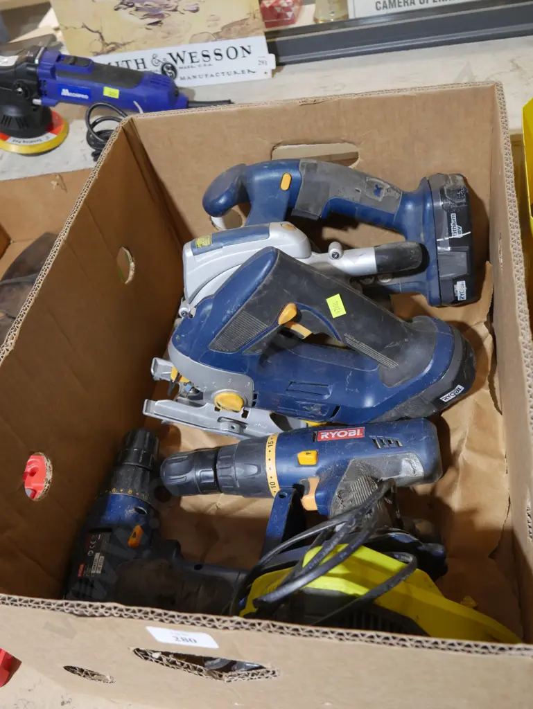 Assorted Ryobi battery tools Image 1++