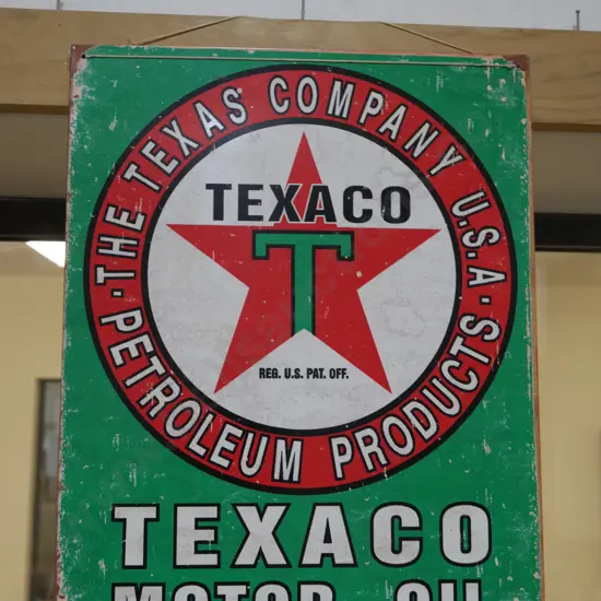 Tin sign