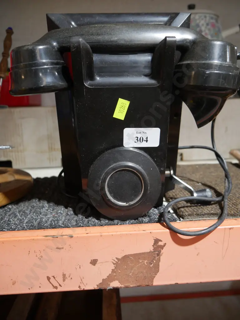 Old telephone Image 1++