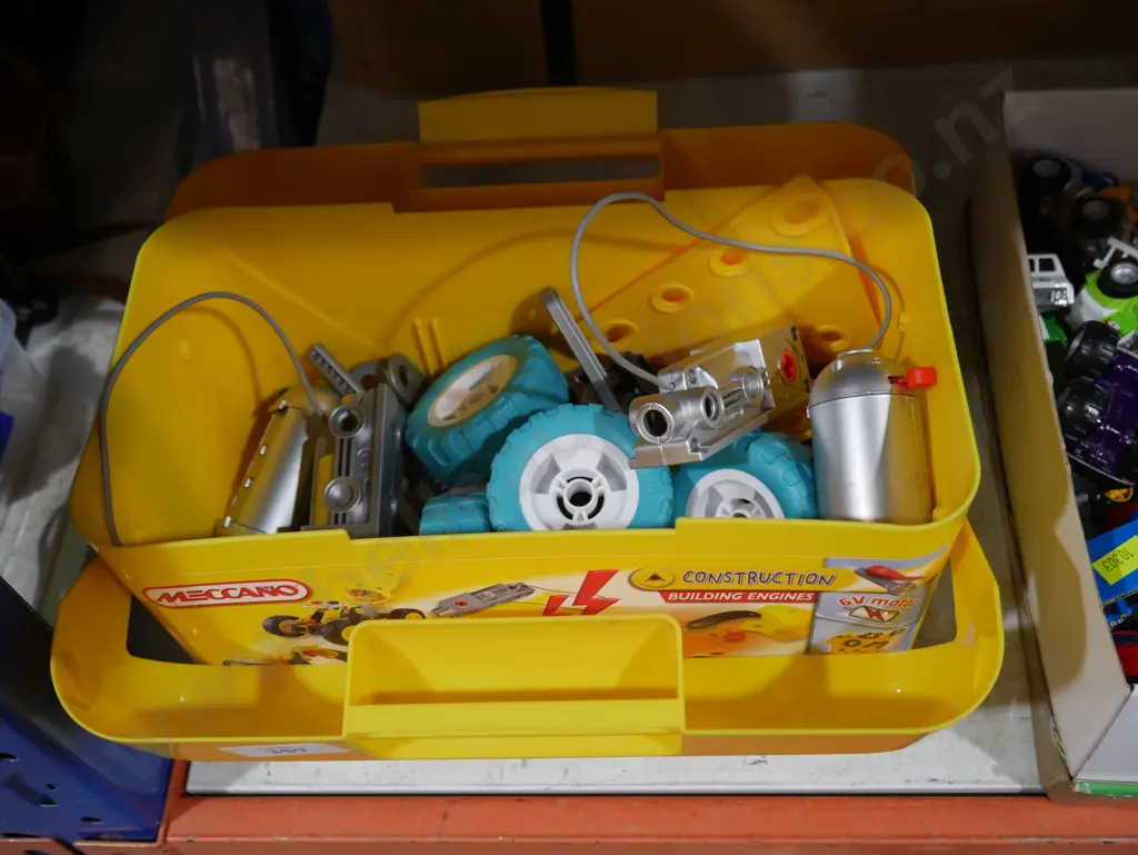 Meccano construction building engines Image 1++