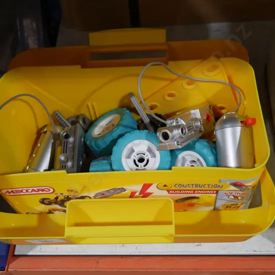 Meccano construction building engines