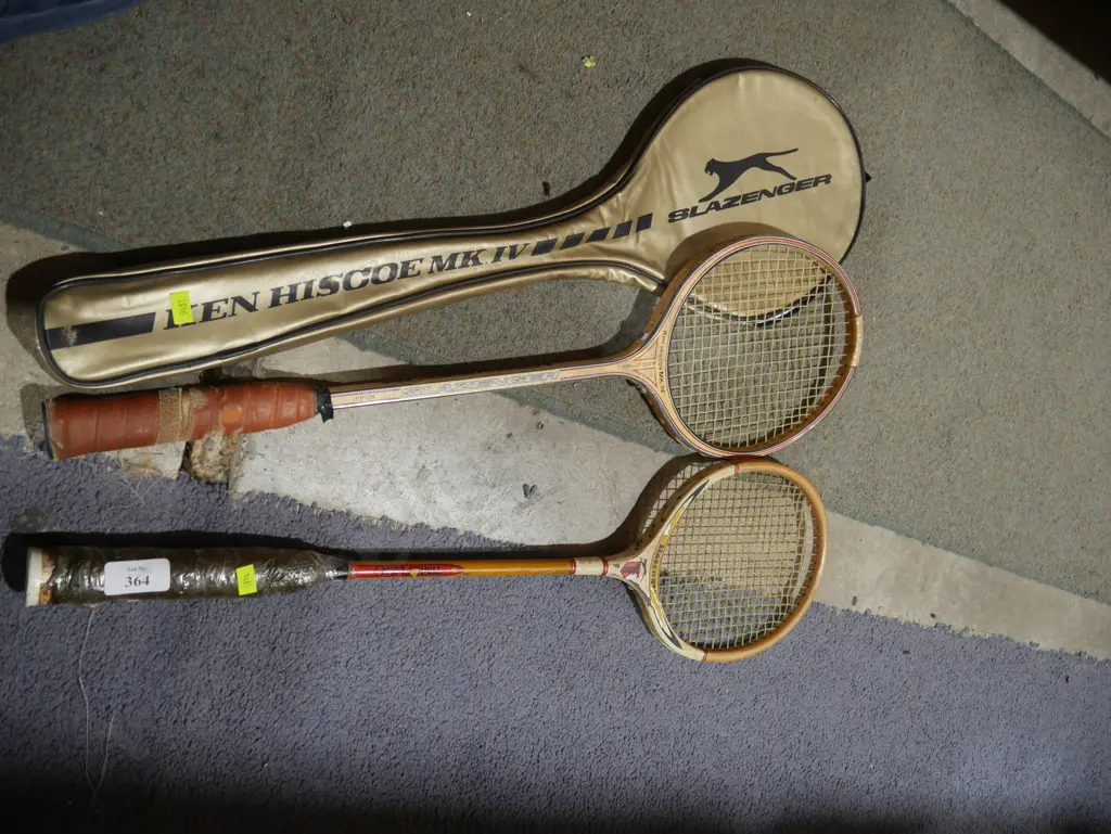 Badminton rackets Image 1++