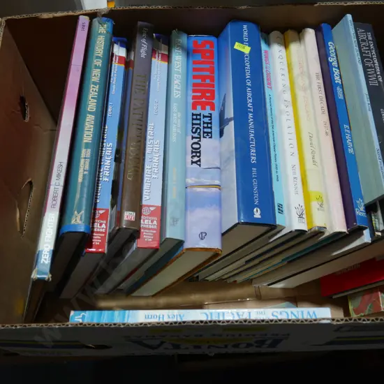 Box aircraft books