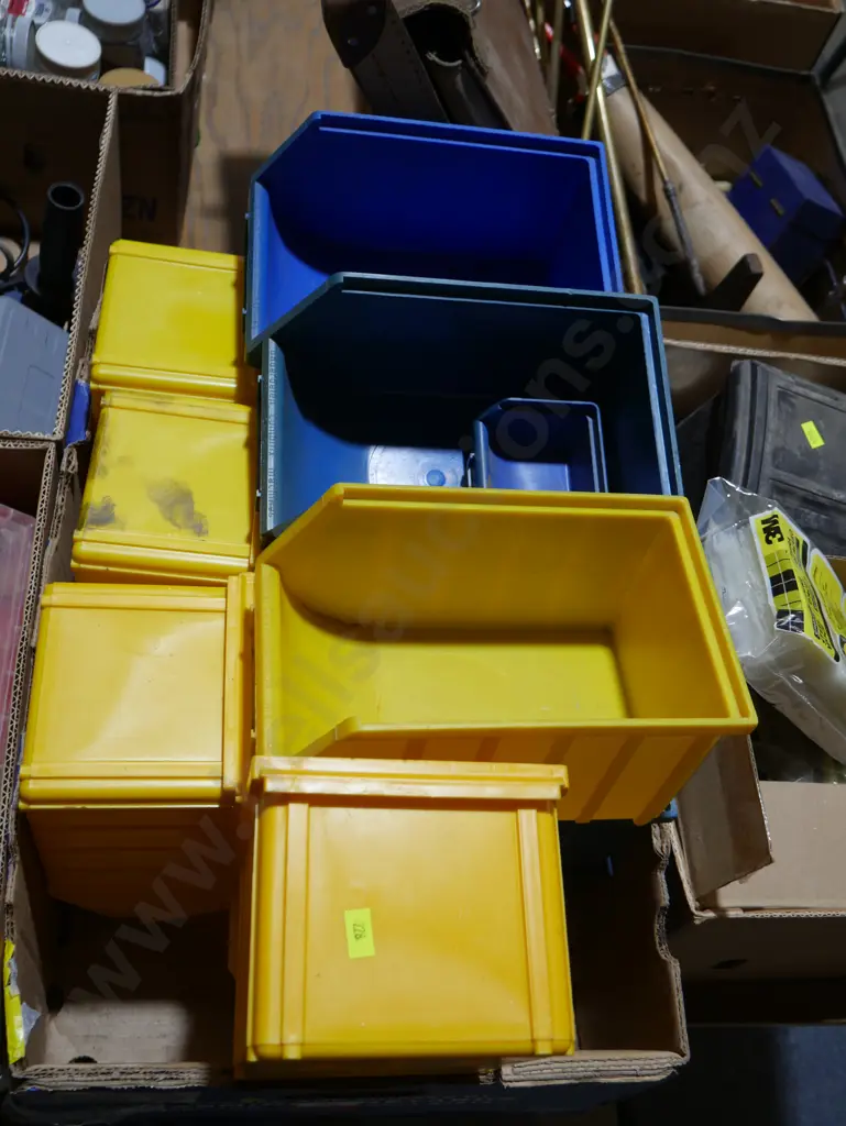 Workshop storage containers Image 1++