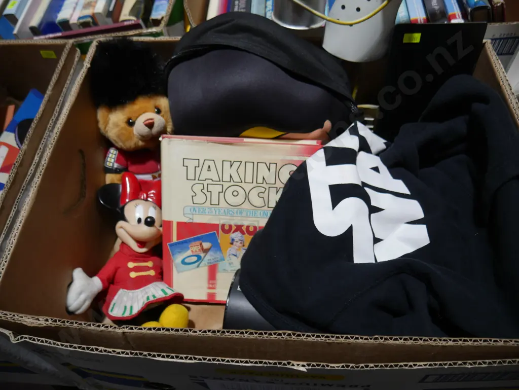 Star Wars jersey, toys etc Image 1++