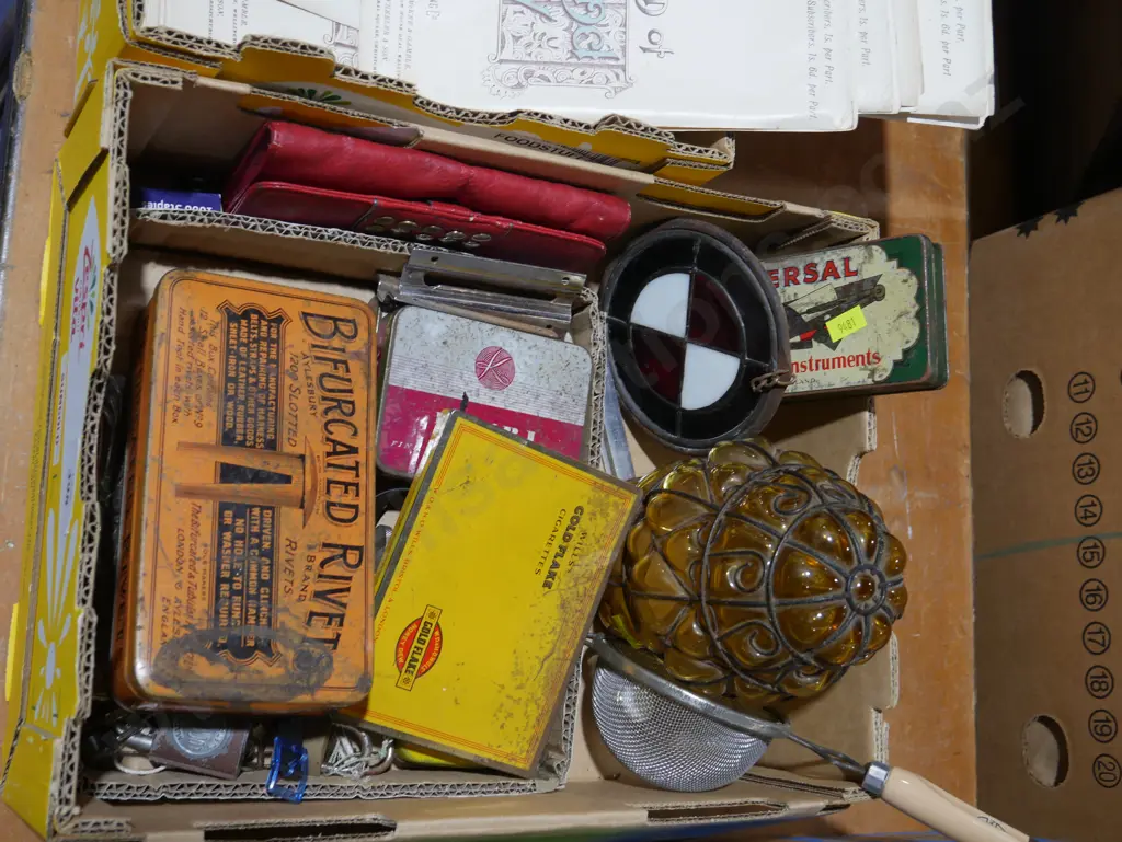 Assorted tins etc Image 1++