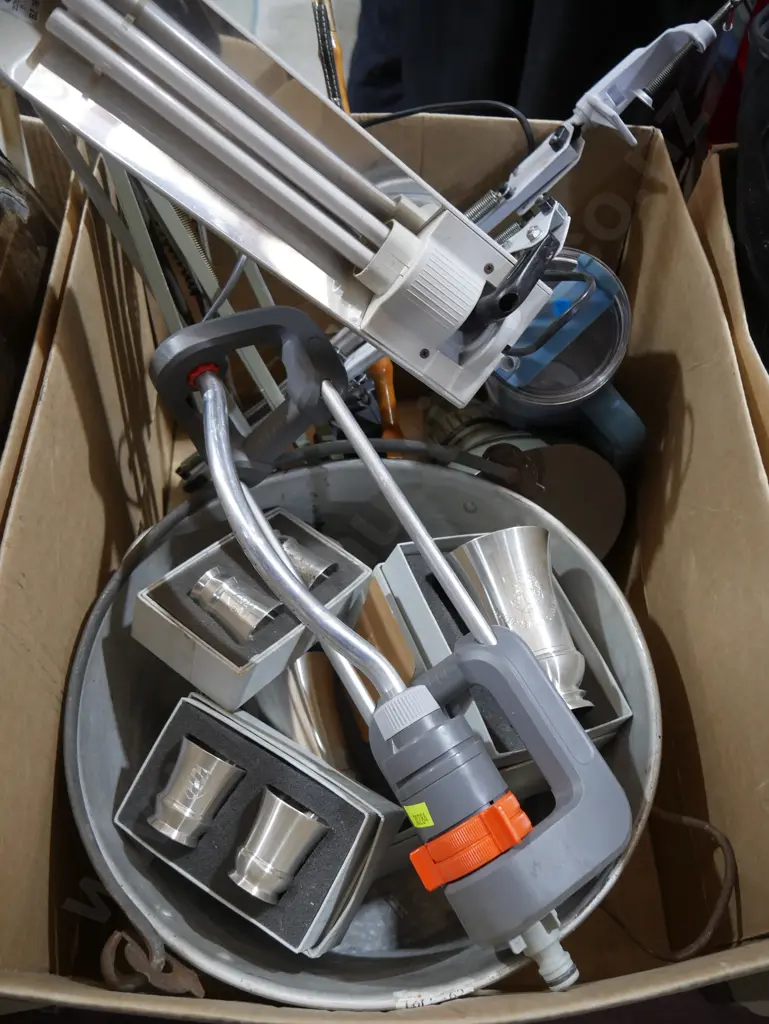 3 boxes sundries Image 1++