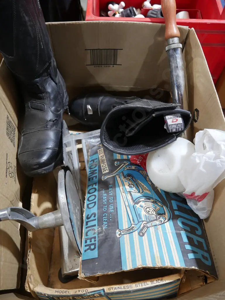 3 boxes sundries Image 1++