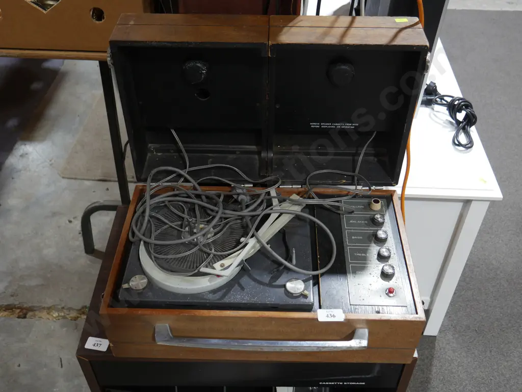 Awa stereo Image 1++