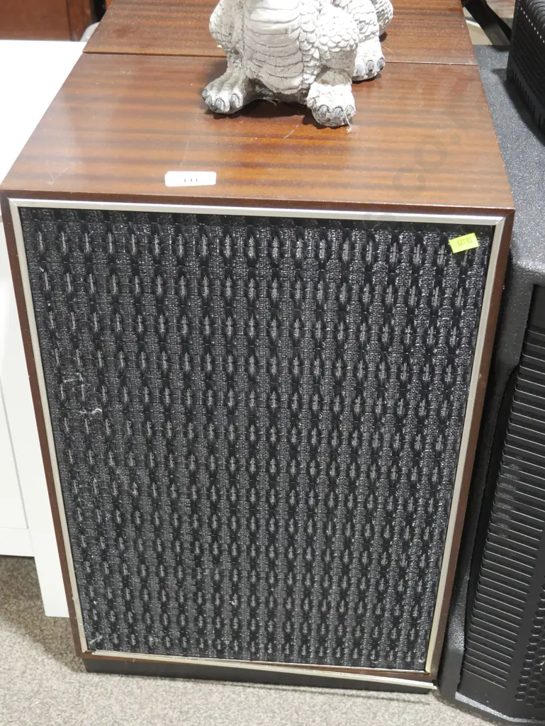 Stereo speakers Image 1++