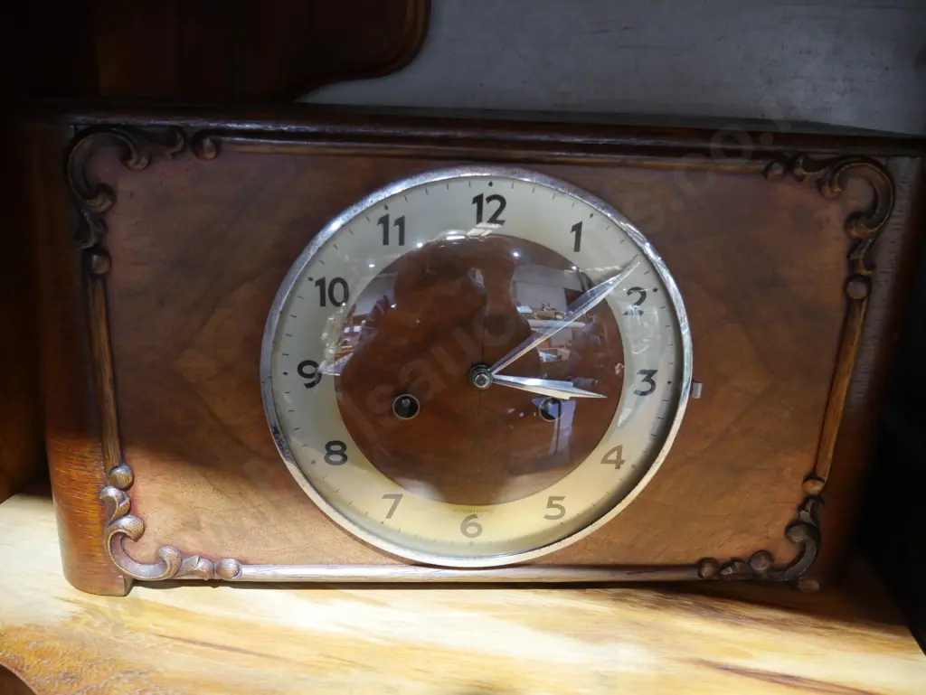 Two mantle clocks Image 1++