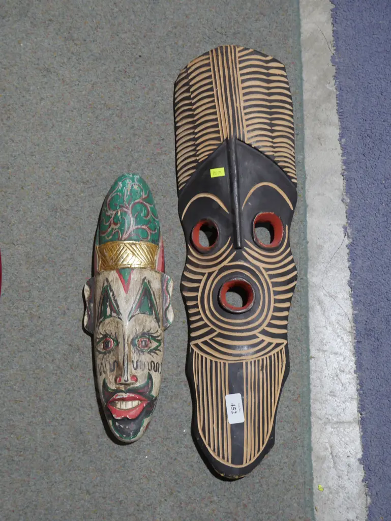 Two wall masks Image 1++