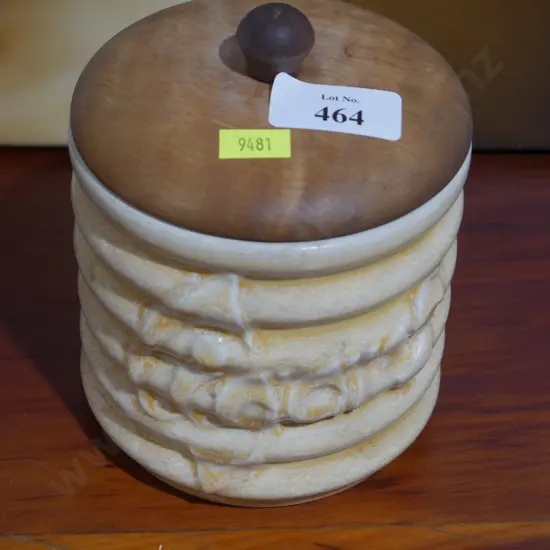 Crown Lynn cigar pot