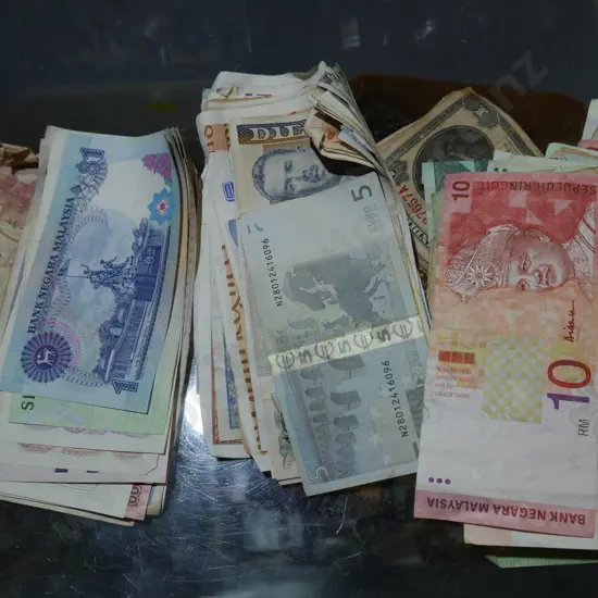 Assorted foreign banknotes