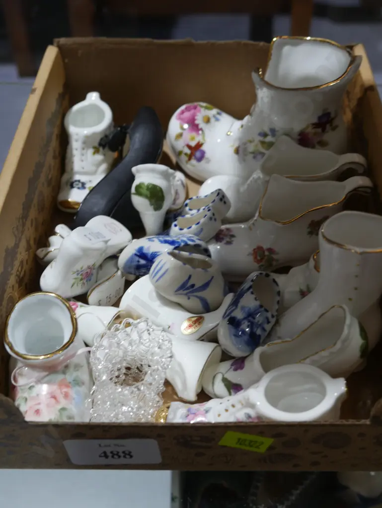 Collectible porcelain shoes Image 1++