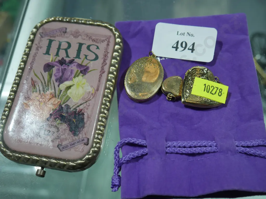 Gold lockets etc Image 1++