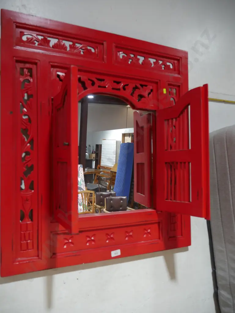 Framed mirror Image 1++