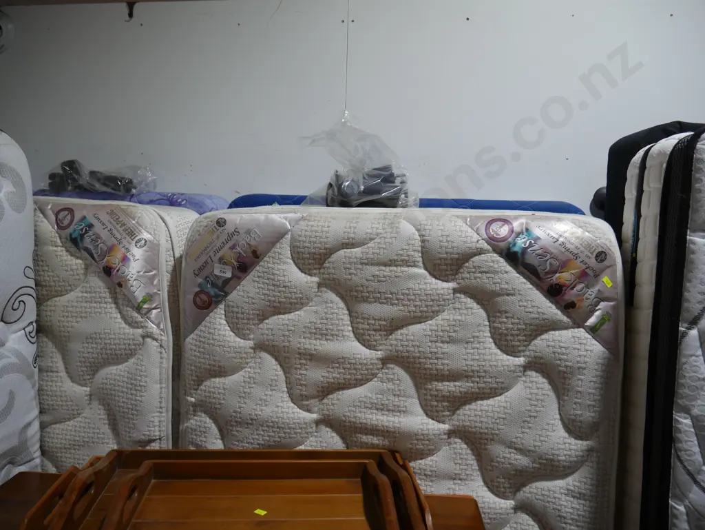 Pair of single beds Image 1++