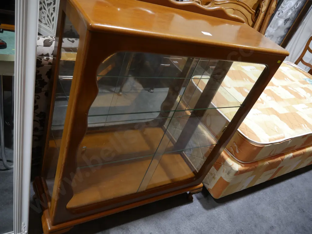 Display cabinet Image 1++