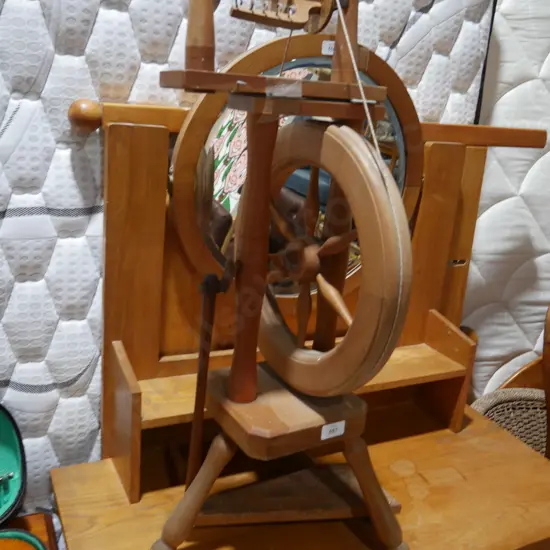 Spinning wheel