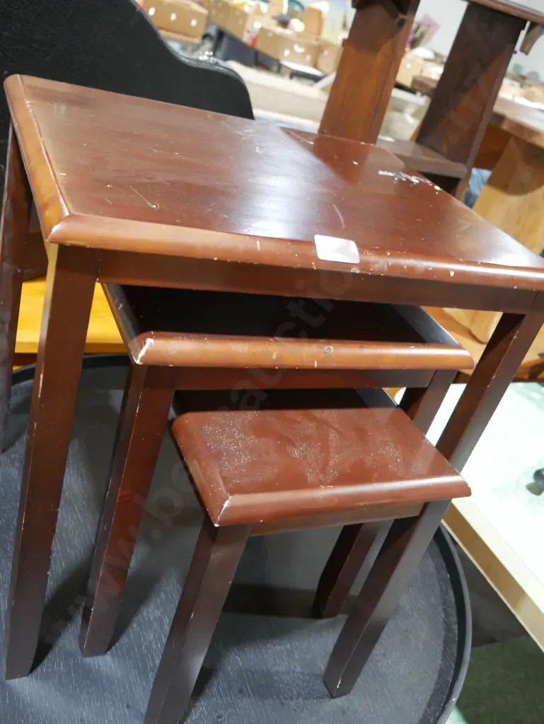 Nest of three tables Image 1++