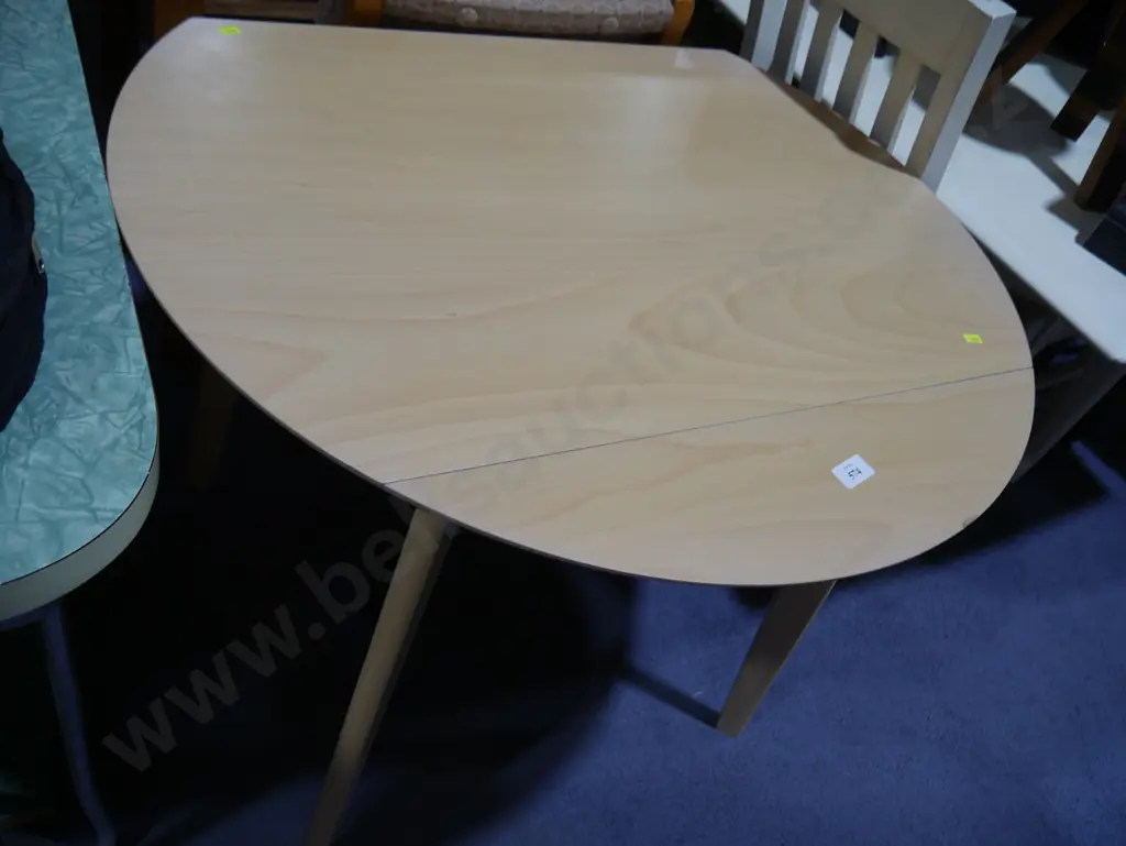 Dropside dining table Image 1++