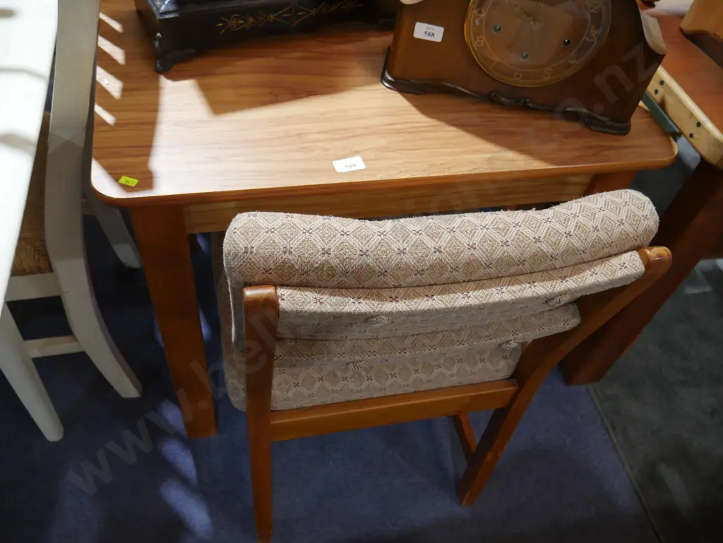 Dining table and two chairs Image 1++