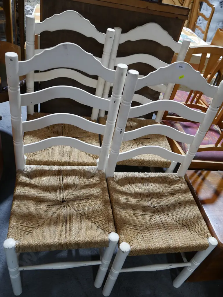 4 seagrass dining chairs Image 1++