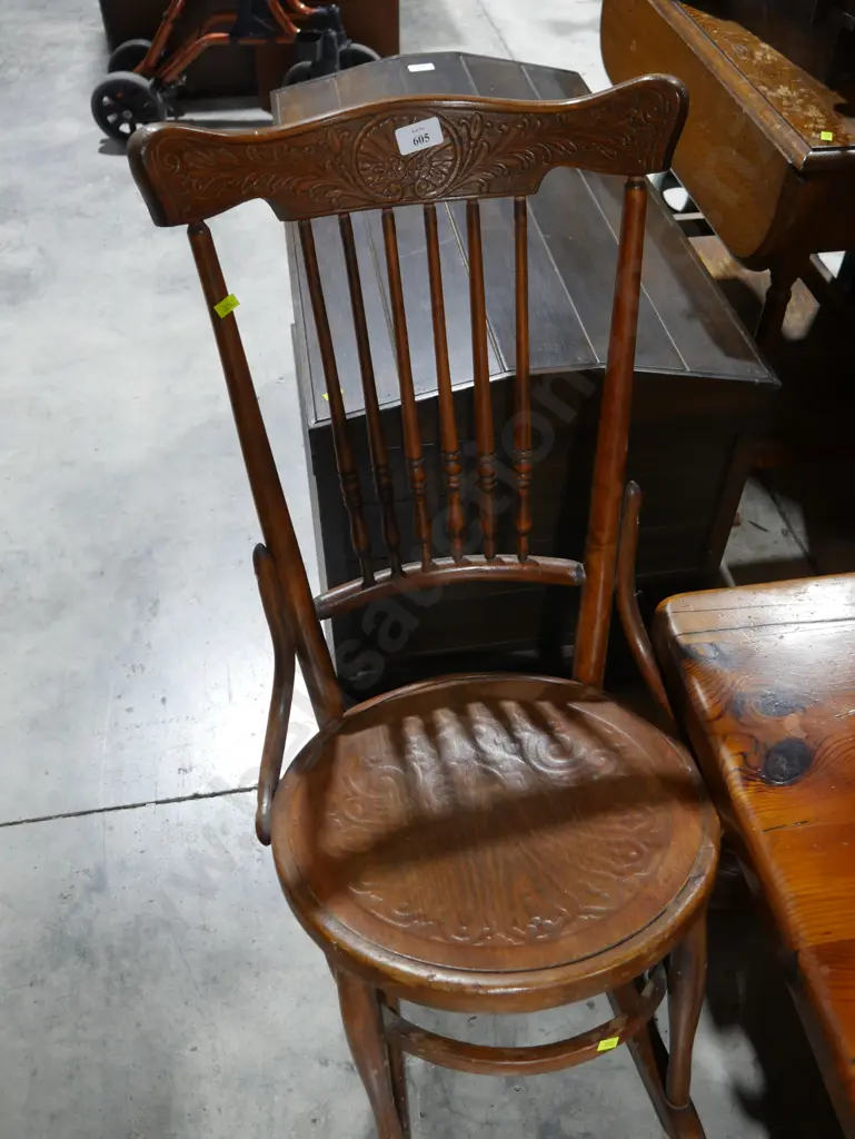 Rocking chair Image 1++