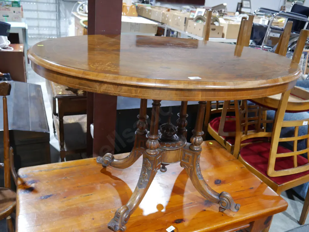 Victorian loo table Image 1++