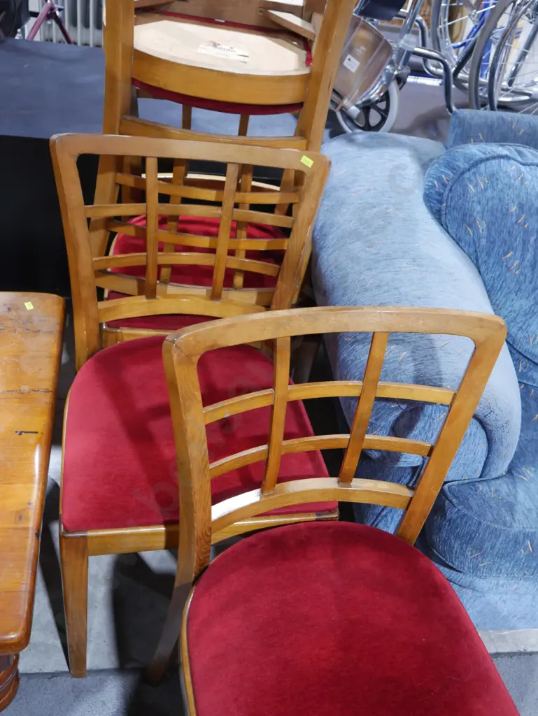 Four dining chairs Image 1++
