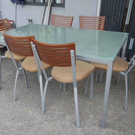 Outdoor table and 6 chairs