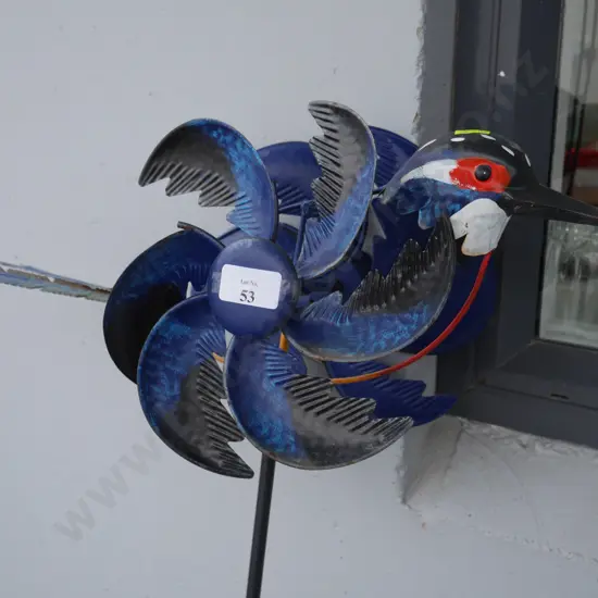 Spinning kingfisher garden ornament