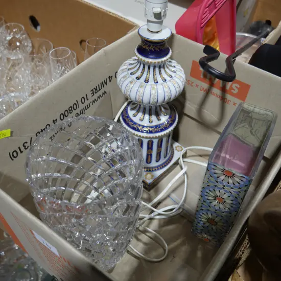 Italian table lamp, crystal vase etc